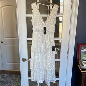 White Lace Sleeveless Dress